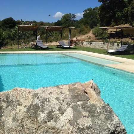 לינה וארוחת בוקר Isole Di Pietra