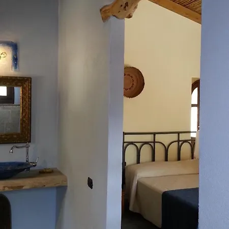 Isole Di Pietra فندق مبيت وإفطار *
