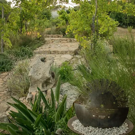 Isole Di Pietra לינה וארוחת בוקר 3*