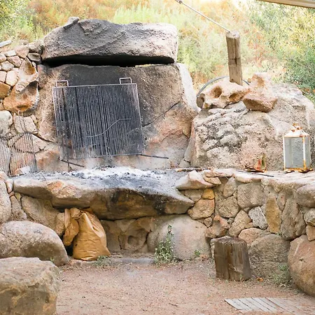 לינה וארוחת בוקר Isole Di Pietra Telti