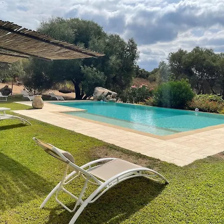 Isole Di Pietra Bed & Breakfast